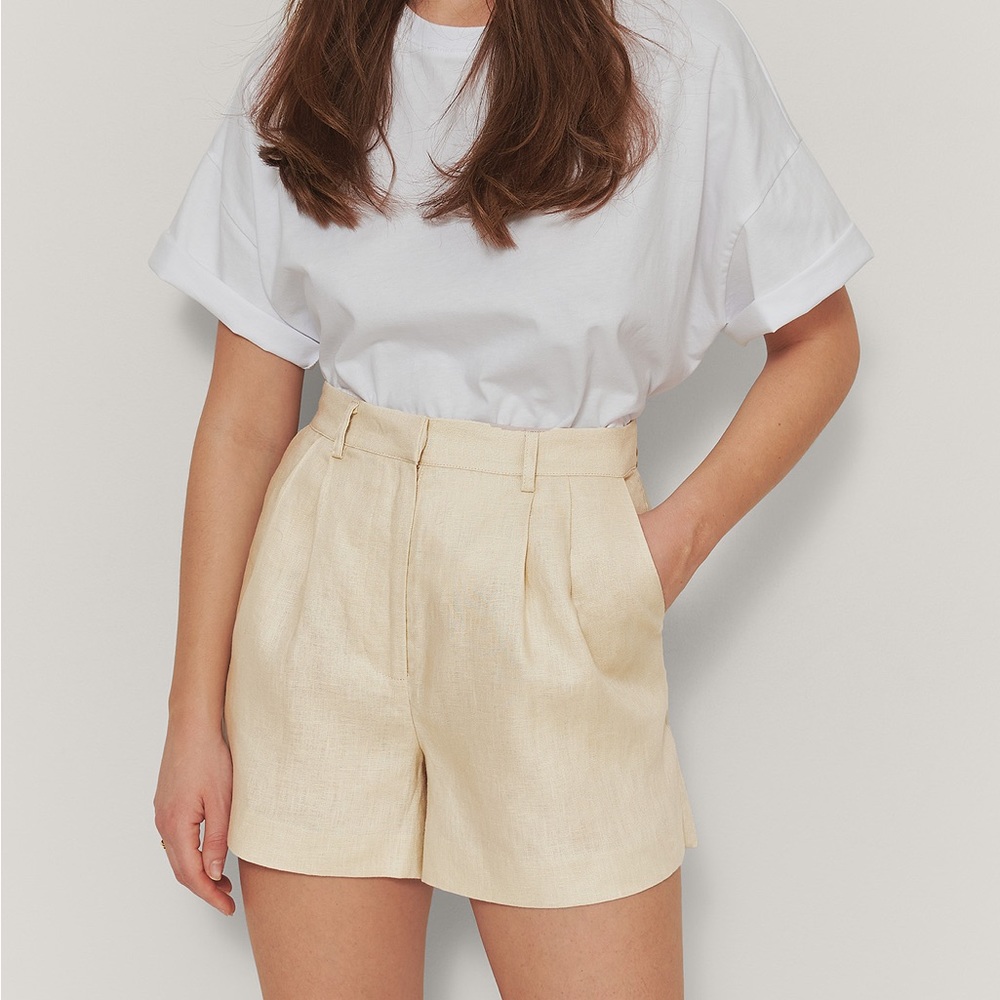 MATHILD GOHLER X NA-KD Linen Boxy Shorts Size 36